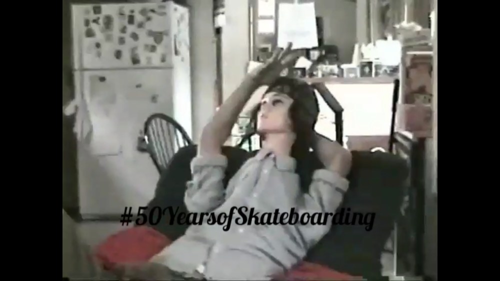 Screenshot_20200412-193532_Video Player